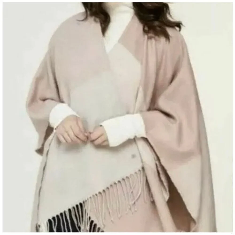 Soia & Kyo Miku Colorblocked Woven Pink Cream Knit Scarf with Fringe New in Pack